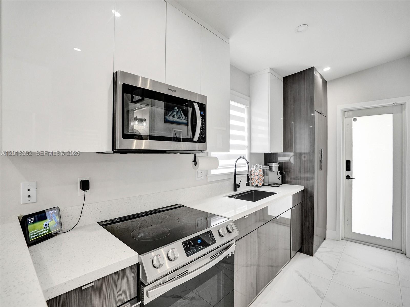 10222 Southwest 181st Street Miami, FL 33157 - Photo 9 of 26