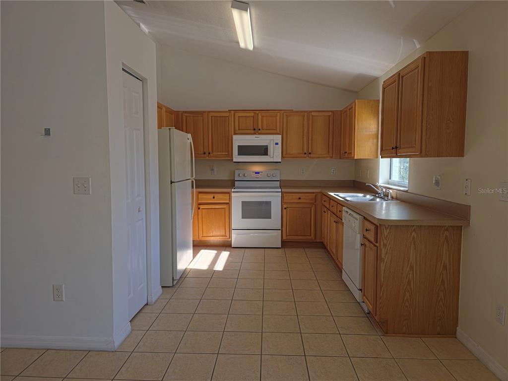 3648 Southwest 131st Place Road Ocala, FL 34473 - Photo 10 of 42