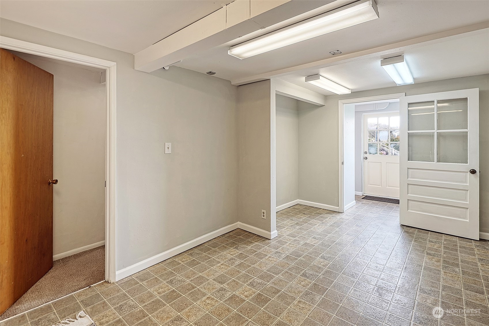 612 9th Avenue North Edmonds, WA 98020 - Photo 24 of 39