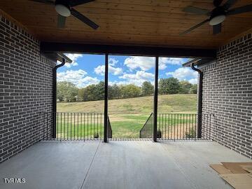 7472 Wolfe Ridge Piney Flats, TN 37686 - Photo 5 of 26 IMG_8154