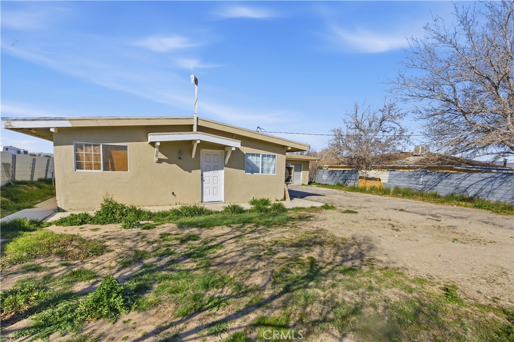 10380 Baker Road Lucerne Valley, CA 92356 - Photo 3 of 42