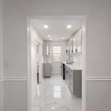 $3,400 | 109-19 202nd Street, Unit 2 | Hollis