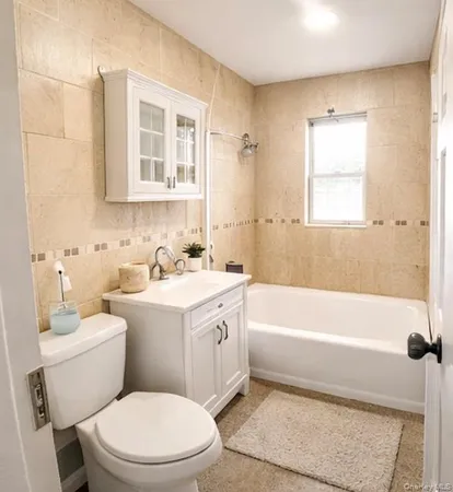 $3,400 | 109-19 202nd Street, Unit 2 | Hollis
