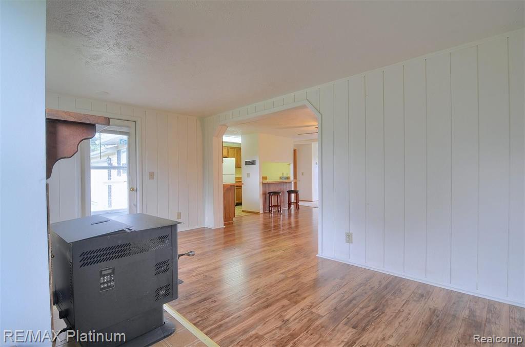 240 North Elba Road Lapeer, MI 48446 - Photo 8 of 39