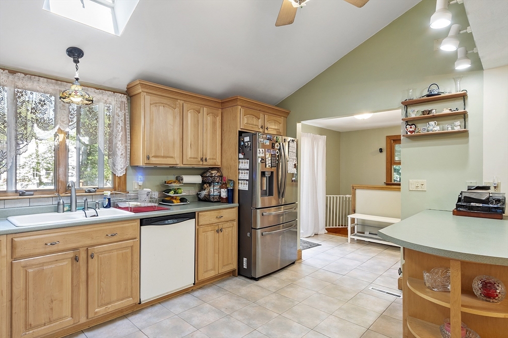 2 Tamarack Lane Townsend, MA 01469 - Photo 7 of 41 Gallery Image 7
