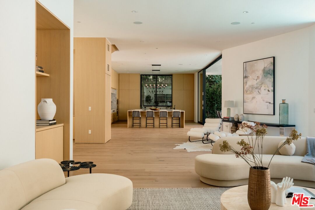 1508 Roscomare Road Los Angeles, CA 90077 - Photo 7 of 29