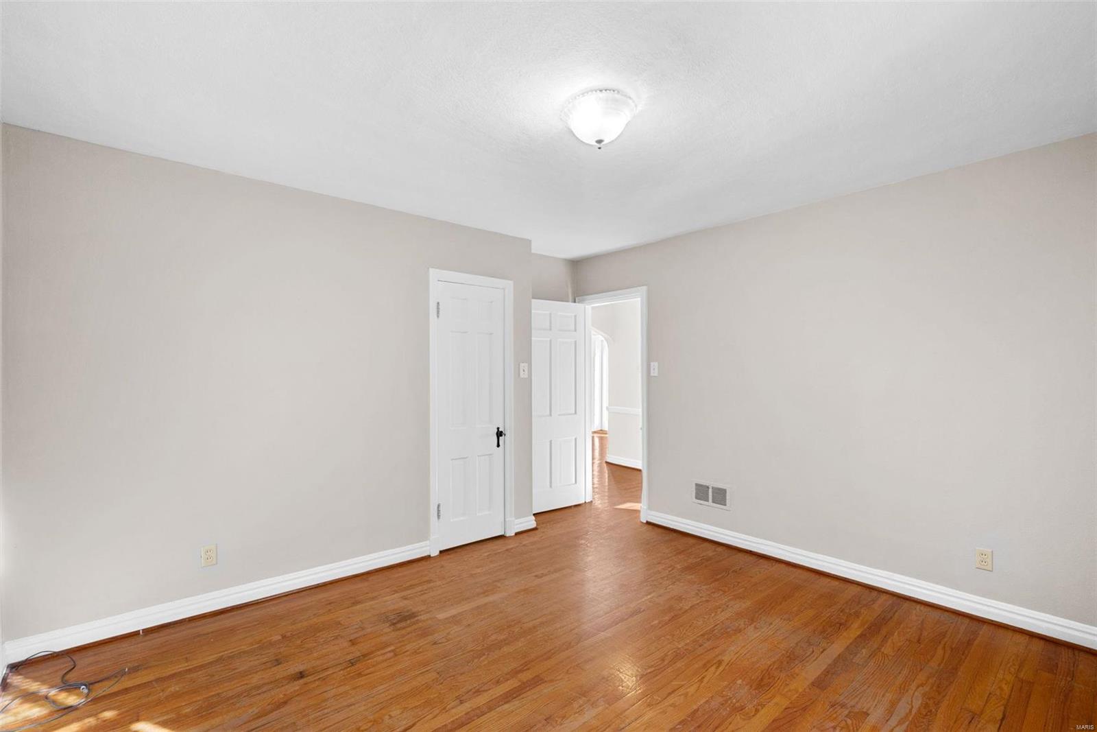 1042 North Geyer Road St. Louis, MO 63122 - Photo 18 of 32 Gallery Image 18