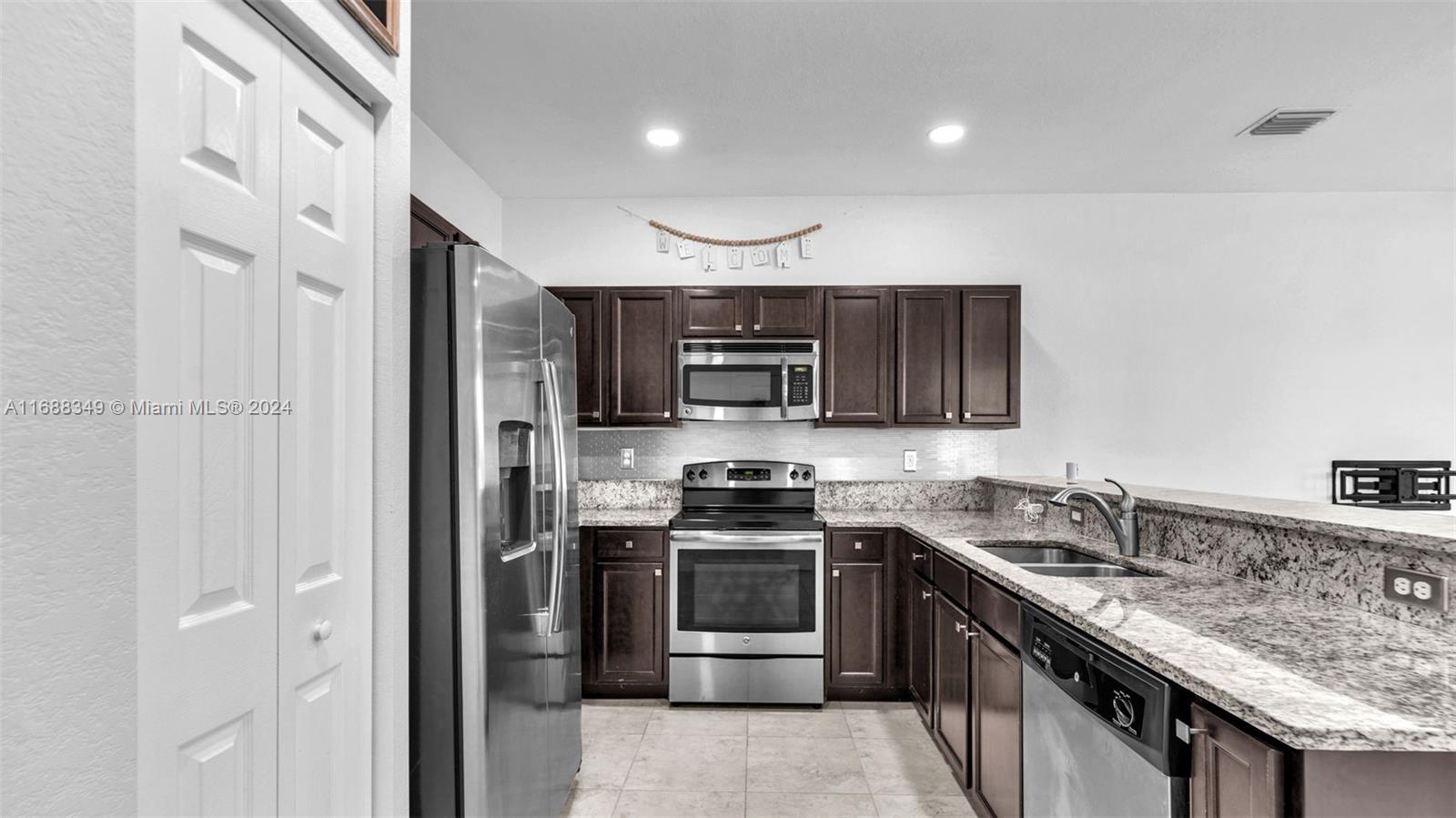 The Hammocks Miami, FL 33196 - Photo 12 of 58