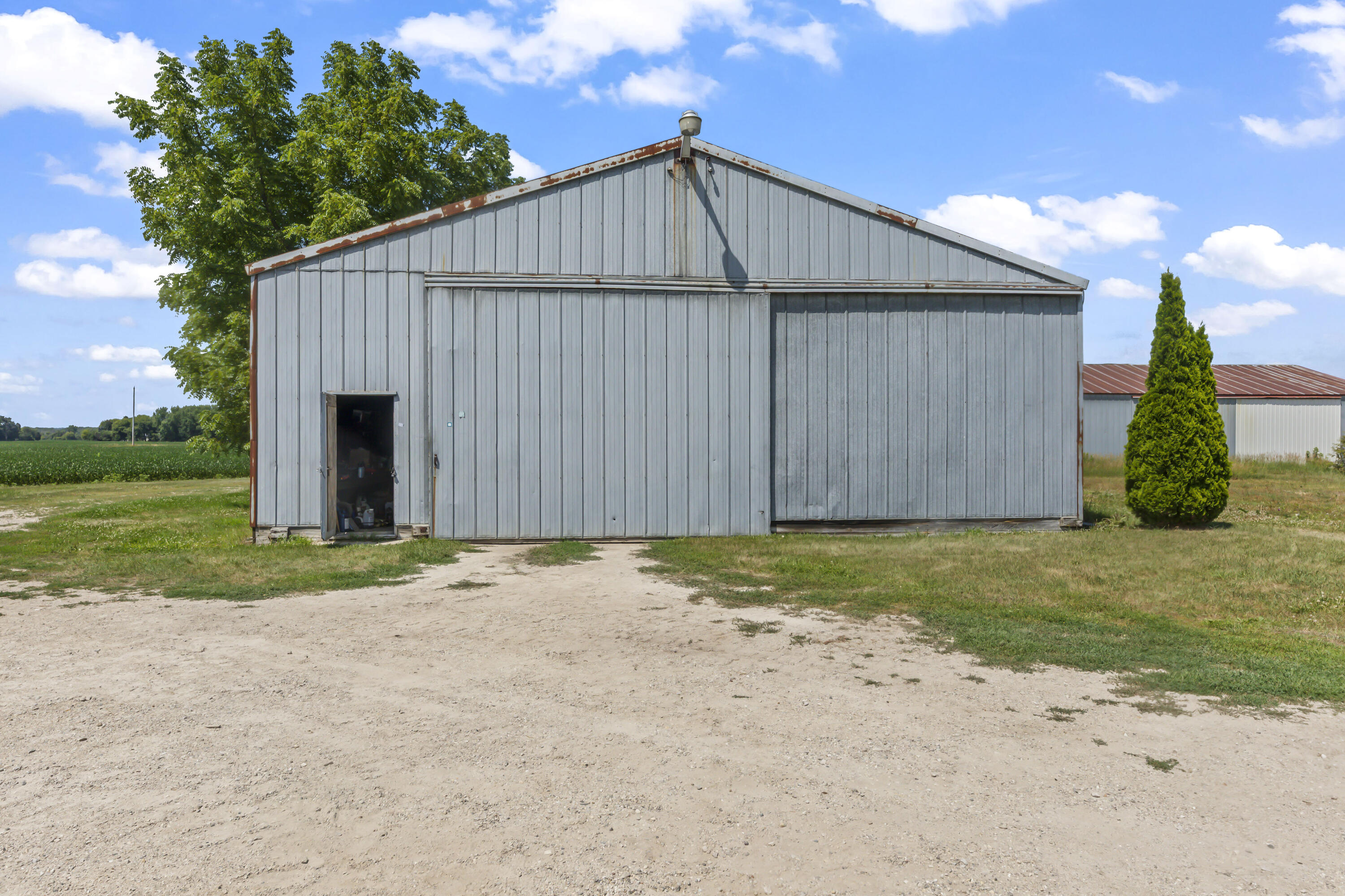 W184 County Rd CW Ixonia, WI 53036 - Photo 41 of 73 Barn 2