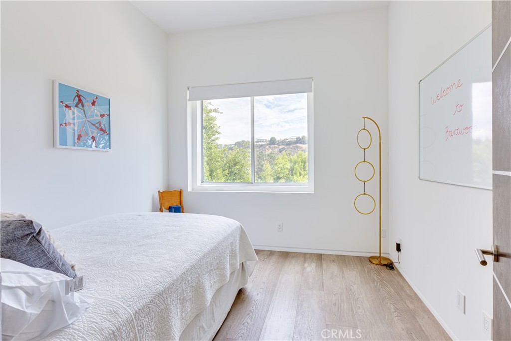 12148 Travis Street Los Angeles, CA 90049 - Photo 32 of 32