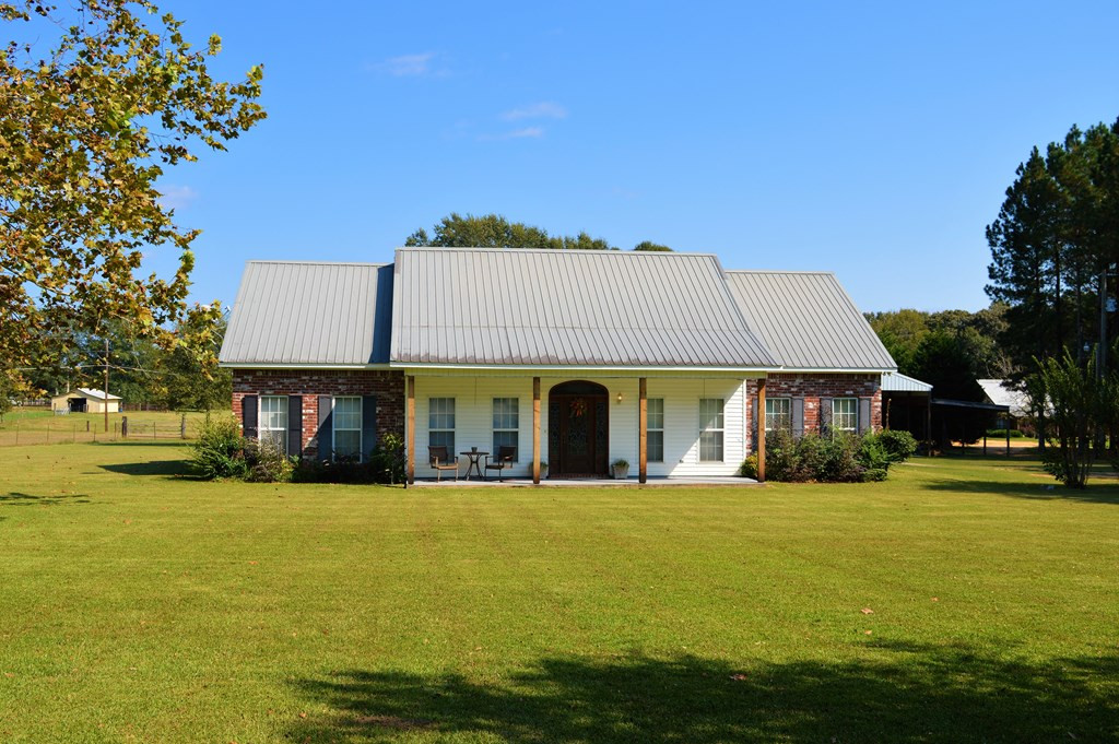 2106 Oakdale Road McComb, MS 39648 - Photo 3 of 37 Photo 3