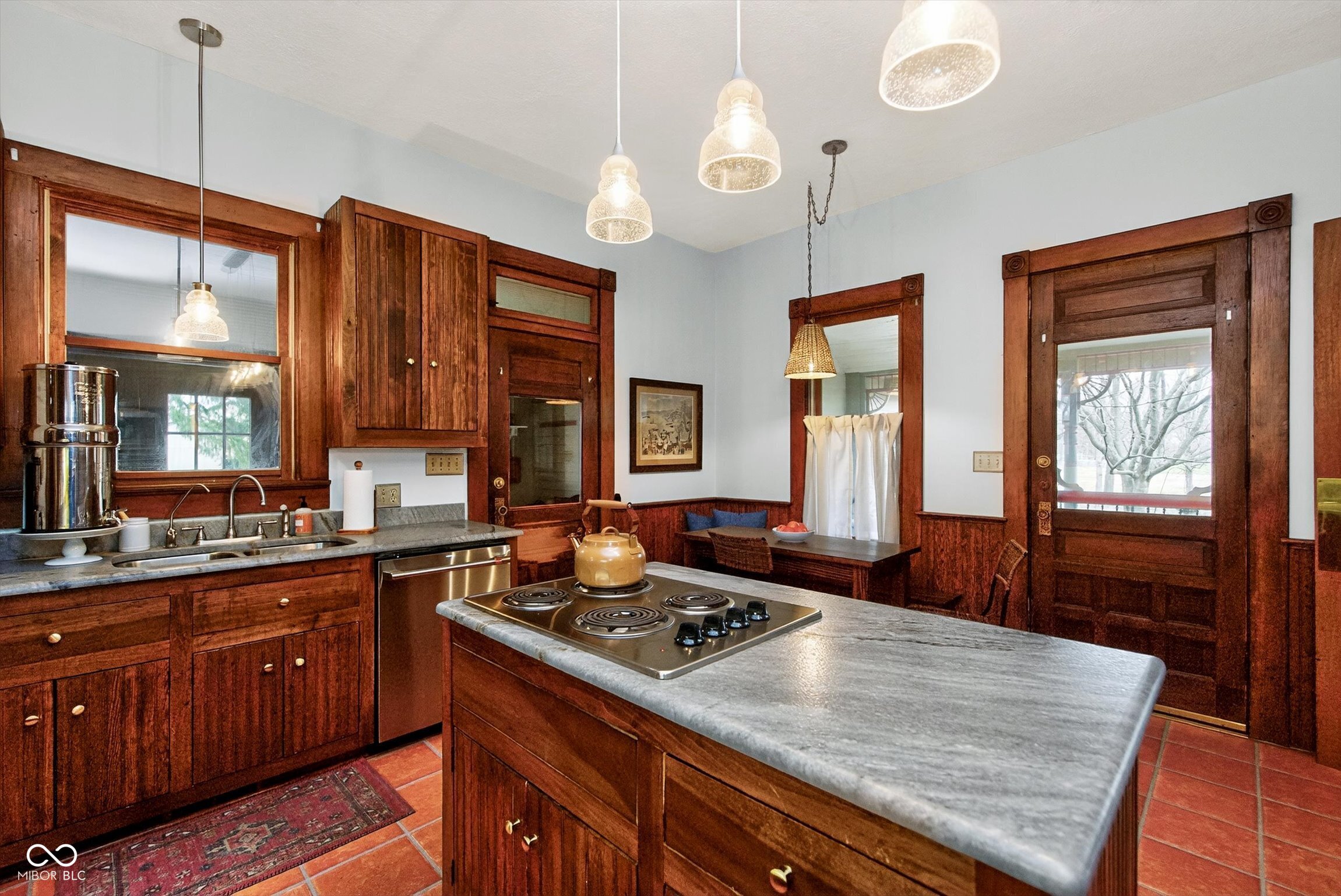 704 South Nineveh Road Franklin, IN 46131 - Photo 8 of 26