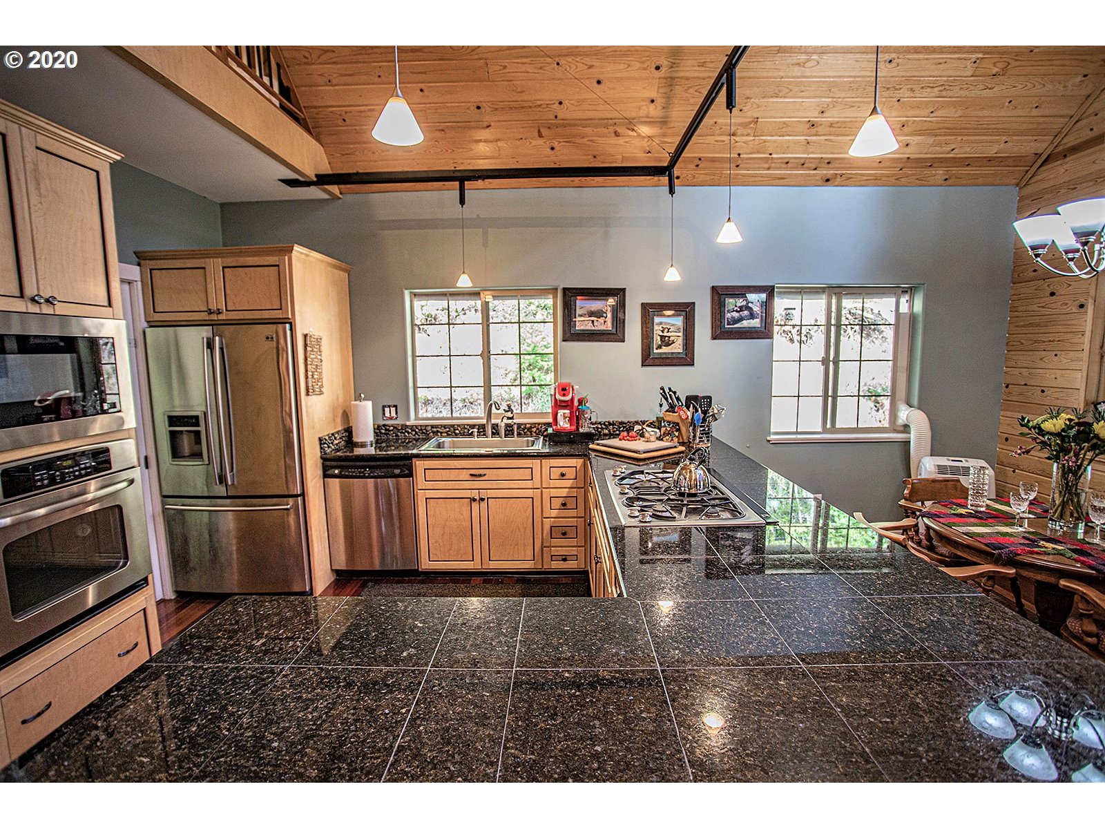 431 Upper Lakeview Rd Road White Salmon, WA 98672 - Photo 14 of 32 Gallery Image 14