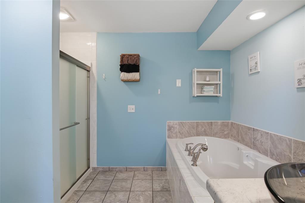 W8895 North Lake Road Greenwood, WI 54437 - Photo 21 of 57