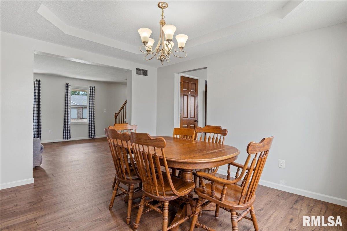 405 Eagle Ridge Drive Chatham, IL 62629 - Photo 10 of 54