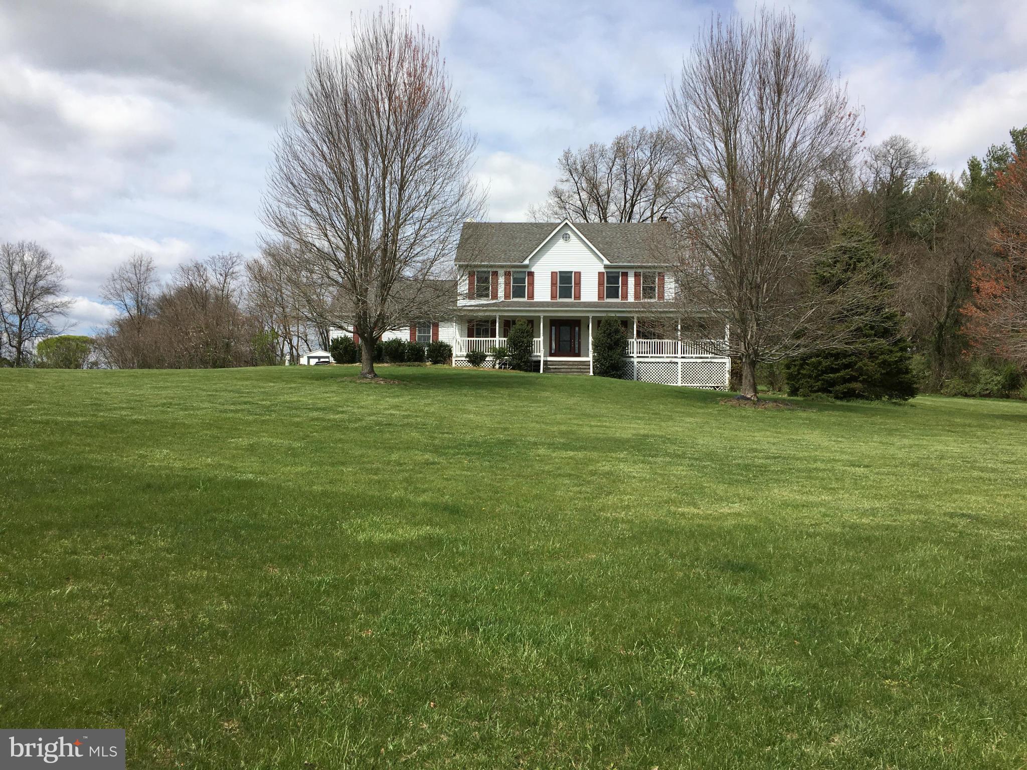 39518 Rodeffer Road Lovettsville, VA 20180 - Photo 3 of 20 Exterior (Front)