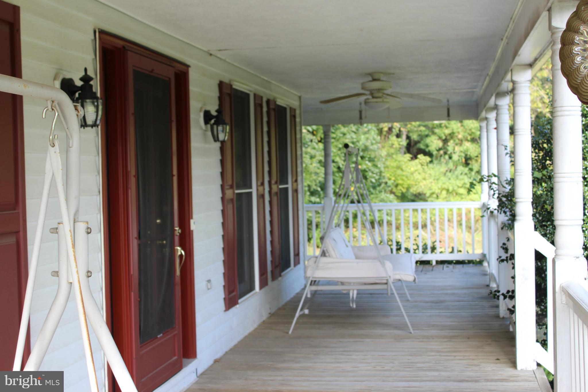 39518 Rodeffer Road Lovettsville, VA 20180 - Photo 4 of 20 Exterior (Front)