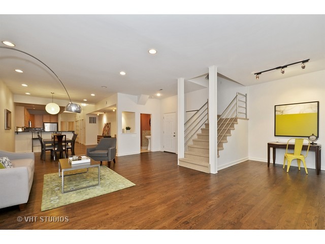 353 West Chicago Avenue, Unit 4E Chicago, IL 60654 - Photo 6 of 25