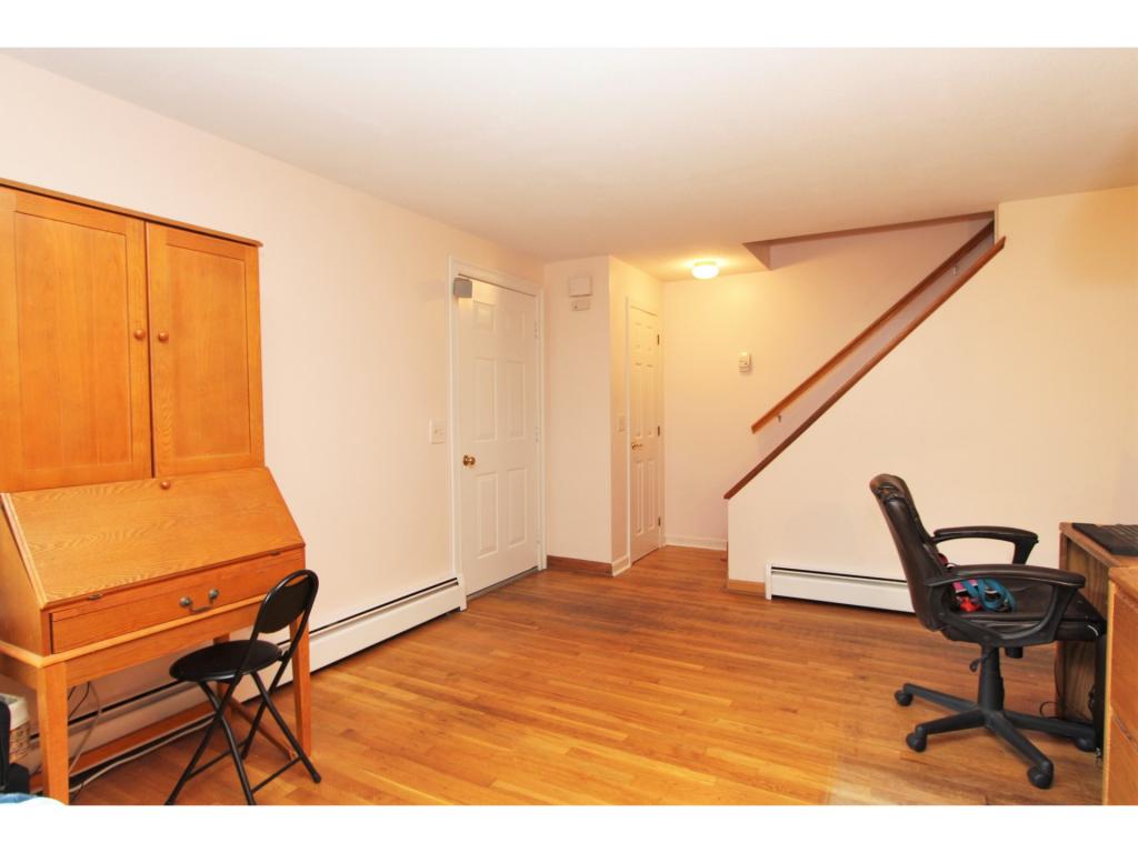2 Cardiff Road Nashua, NH 03062 - Photo 14 of 29