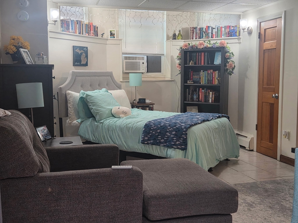 907 Beacon Street, Unit 1 Boston, MA 02215 - Photo 1 of 16