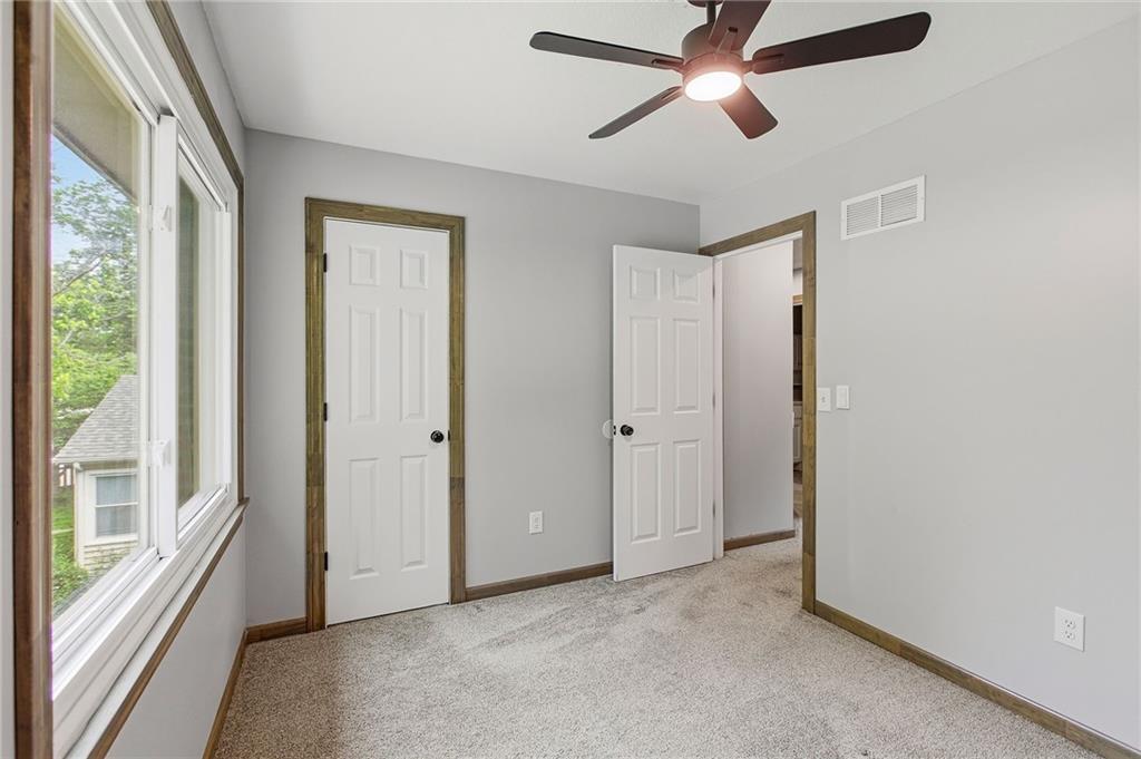 417 North Ridge Avenue Liberty, MO 64068 - Photo 30 of 39