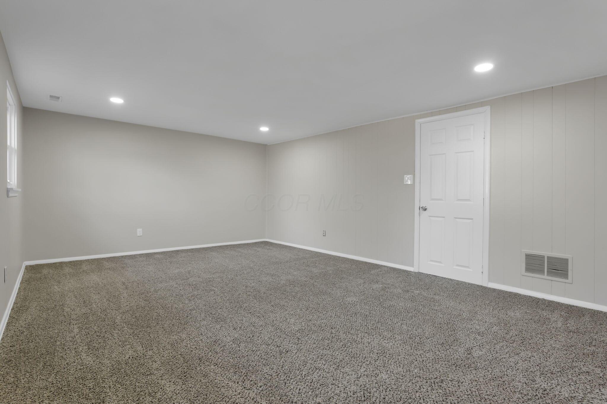 2932 Renfro Road Columbus, OH 43232 - Photo 34 of 41 34-web-or-mls-IMG_6736