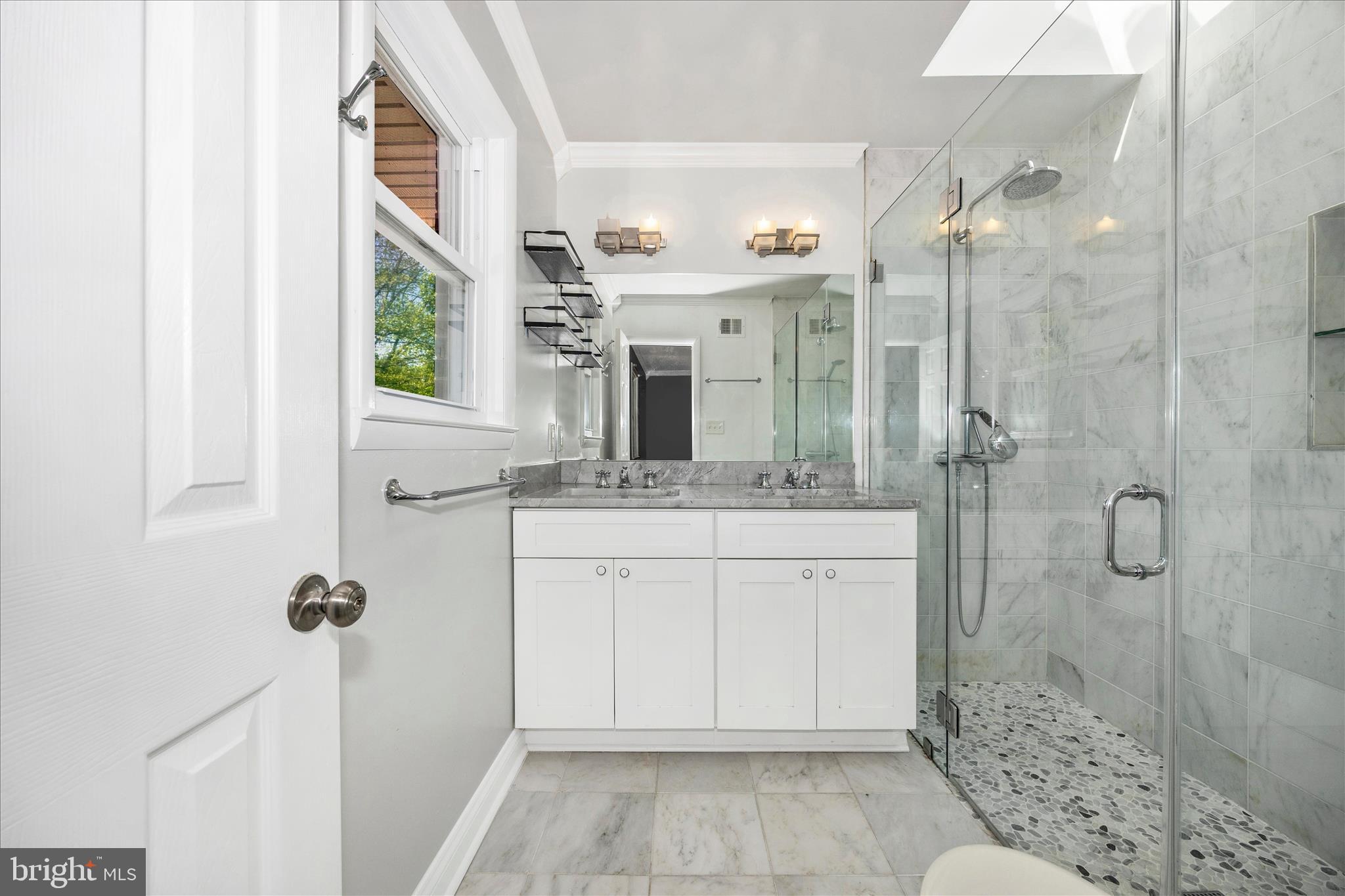 11713 Wayneridge Street Fulton, MD 20759 - Photo 23 of 52 Primary Bathroom