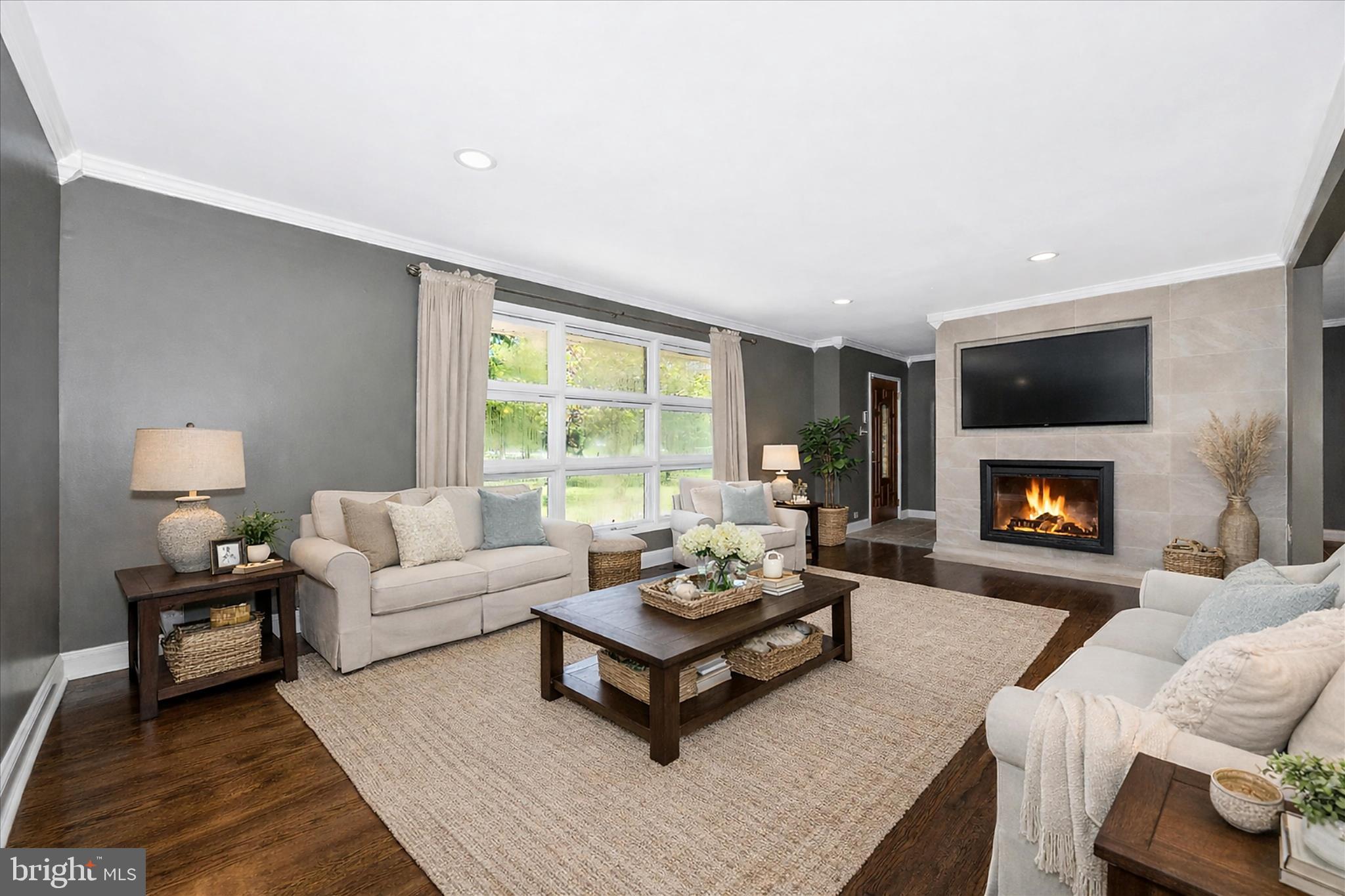 11713 Wayneridge Street Fulton, MD 20759 - Photo 5 of 52 Living Room Virtually Staged