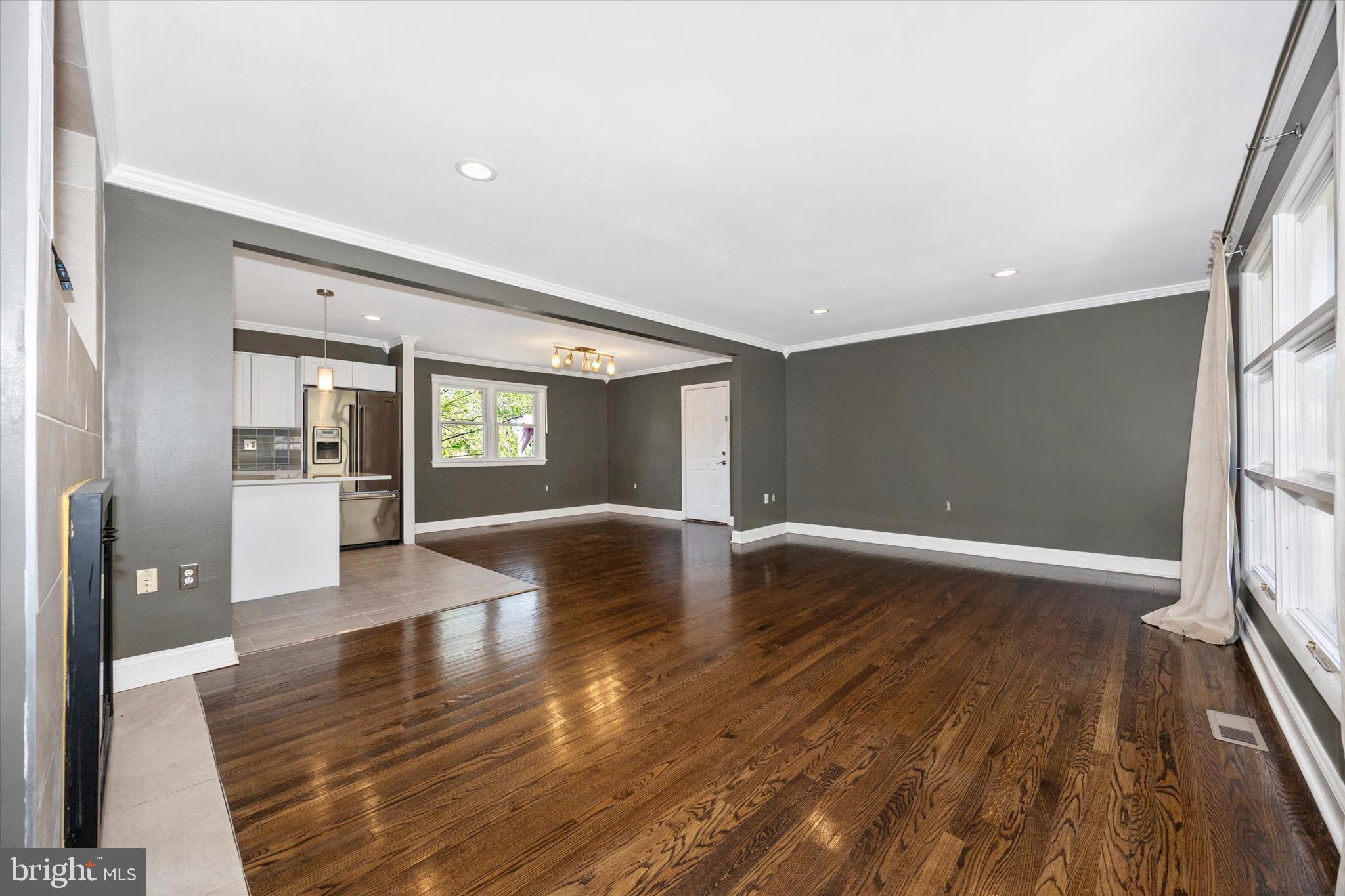 11713 Wayneridge Street Fulton, MD 20759 - Photo 7 of 52 Living Room