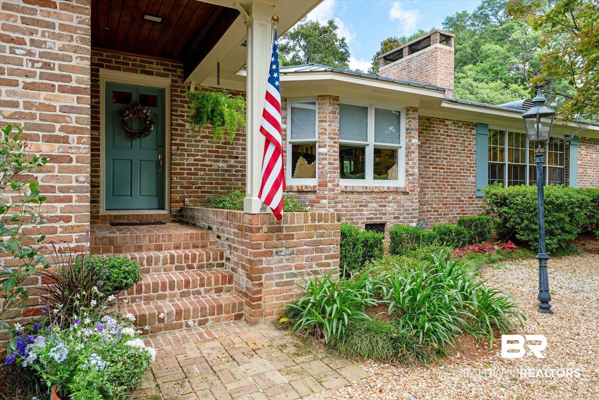68 Byrnes Boulevard Mobile, AL 36608 - Photo 2 of 44