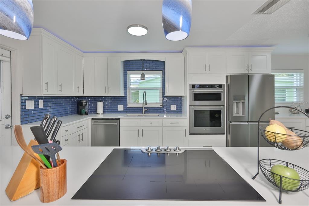 538 Lillian Drive Madeira Beach, FL 33708 - Photo 20 of 51