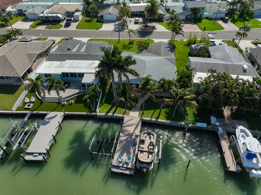 538 Lillian Drive Madeira Beach, FL 33708 - Photo 2 of 51