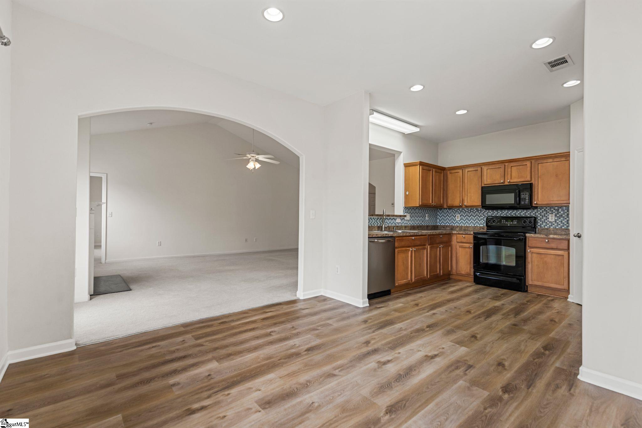 704 Center Road Taylors, SC 29687 - Photo 12 of 36 Gallery Image 12