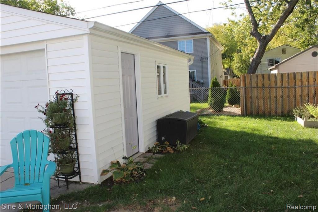 2981 Wakefield Road Berkley, MI 48072 - Photo 62 of 64
