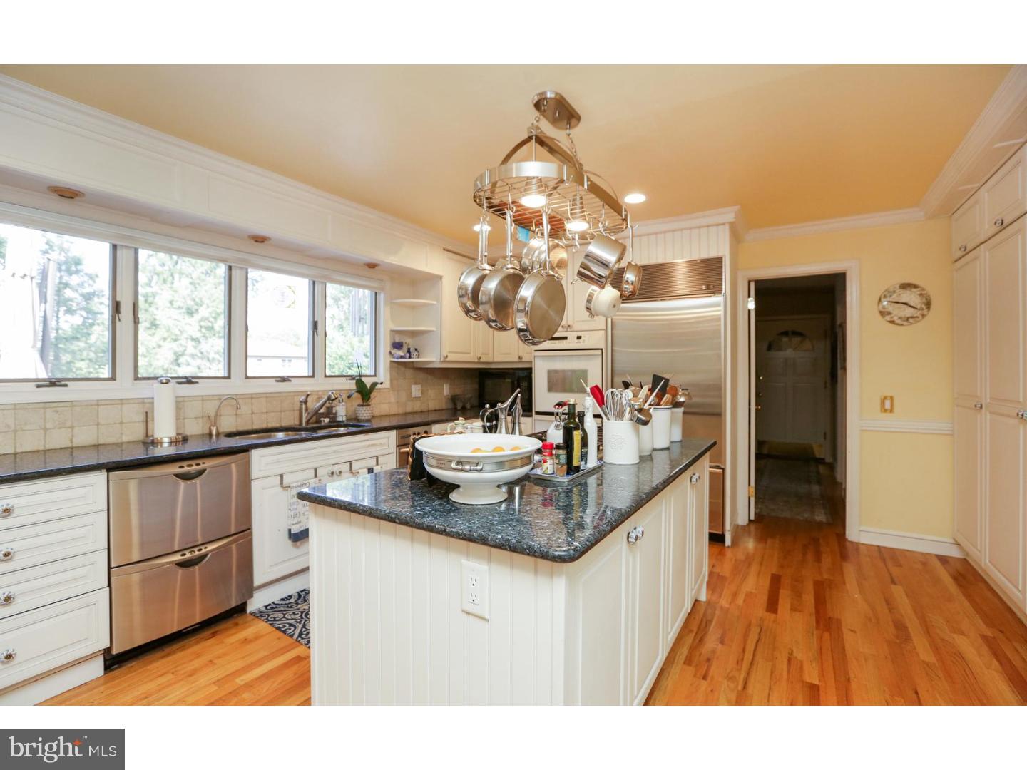 473 Kenwood Road Abington, PA 19006 - Photo 4 of 24 Gallery Image 4
