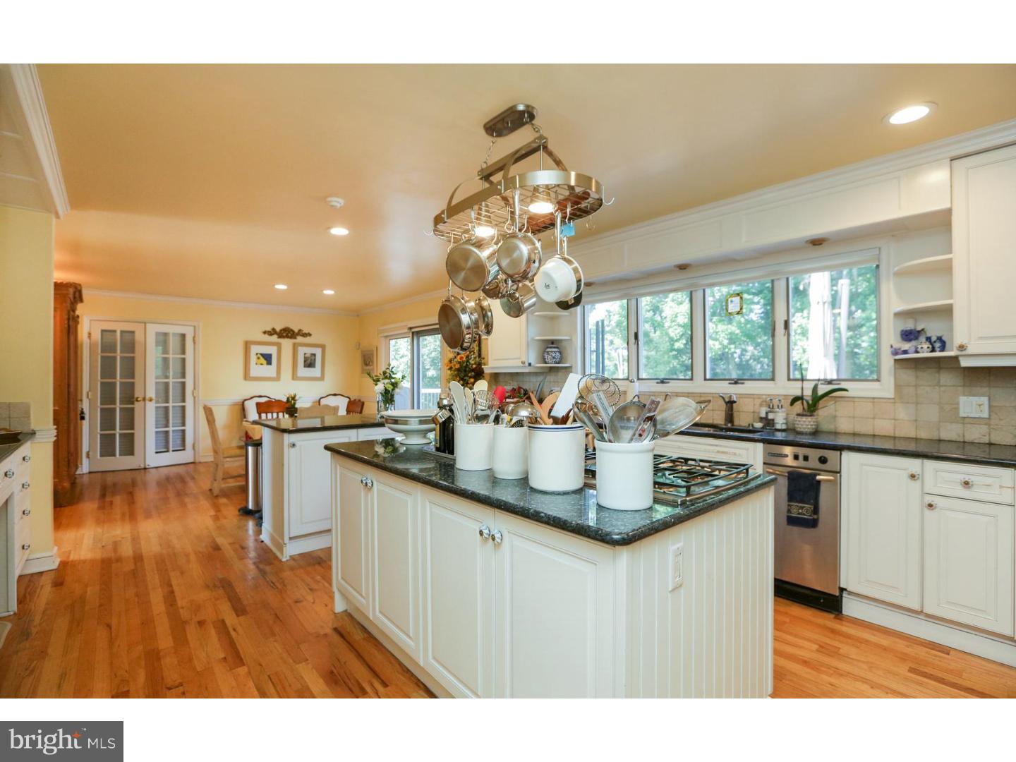 473 Kenwood Road Abington, PA 19006 - Photo 6 of 24 Gallery Image 6