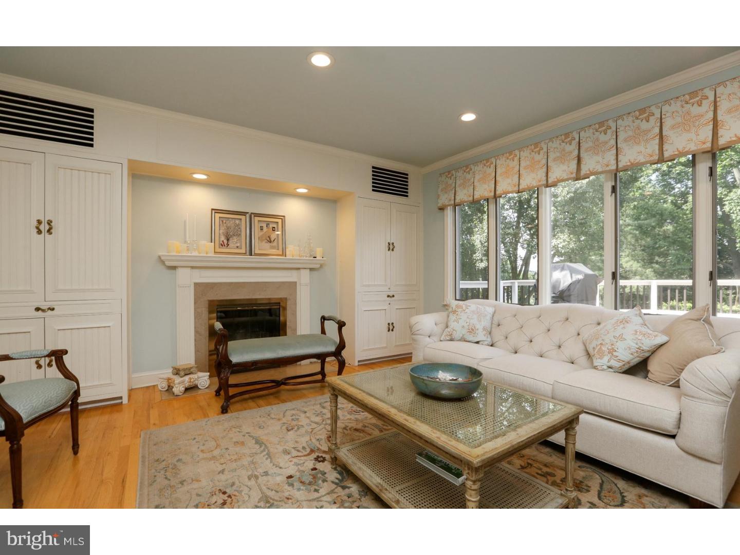 473 Kenwood Road Abington, PA 19006 - Photo 7 of 24 Family Room