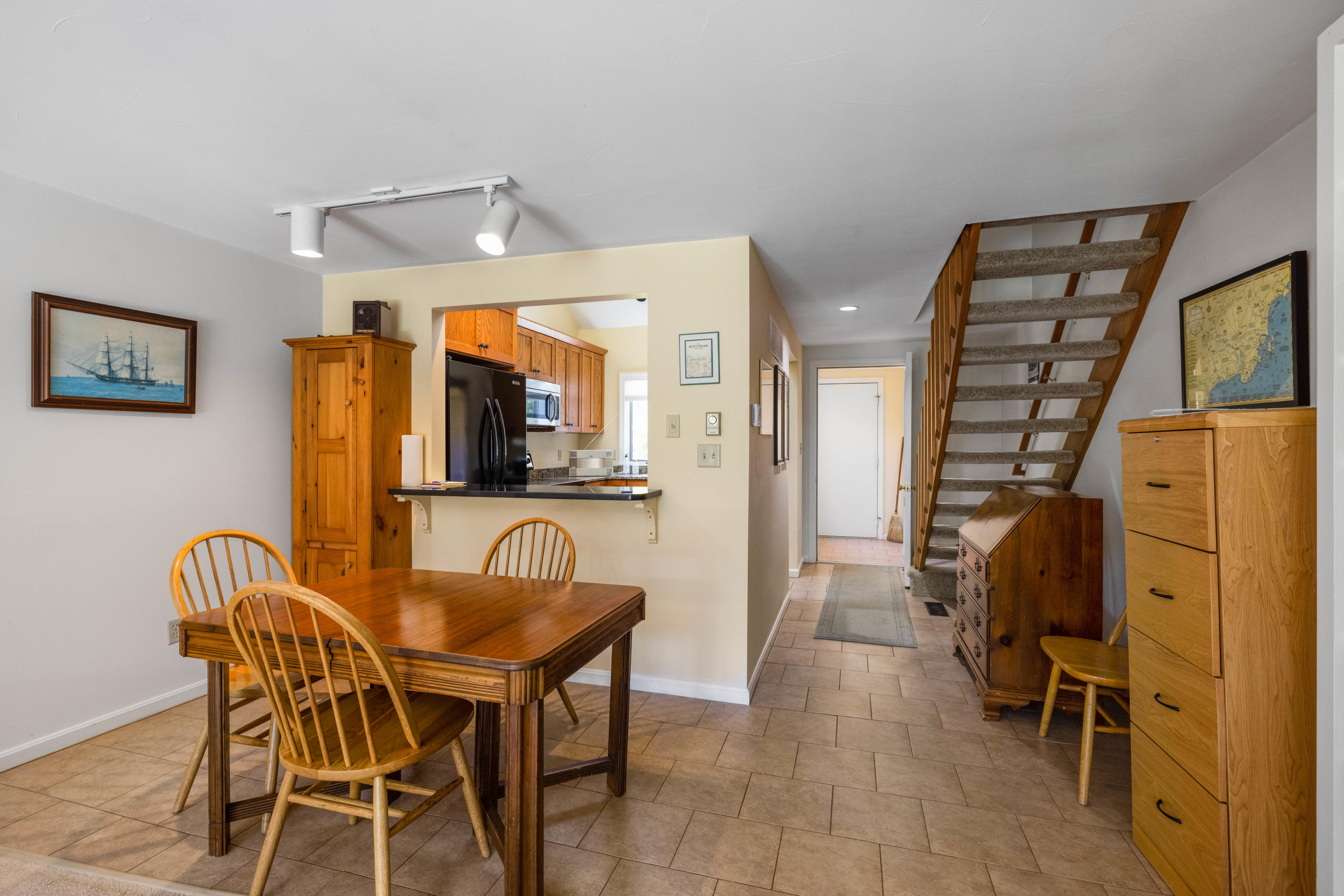2 Wonderbrook Drive, Unit 2 Kennebunk, ME 04043 - Photo 7 of 33 Kitchen/Dining