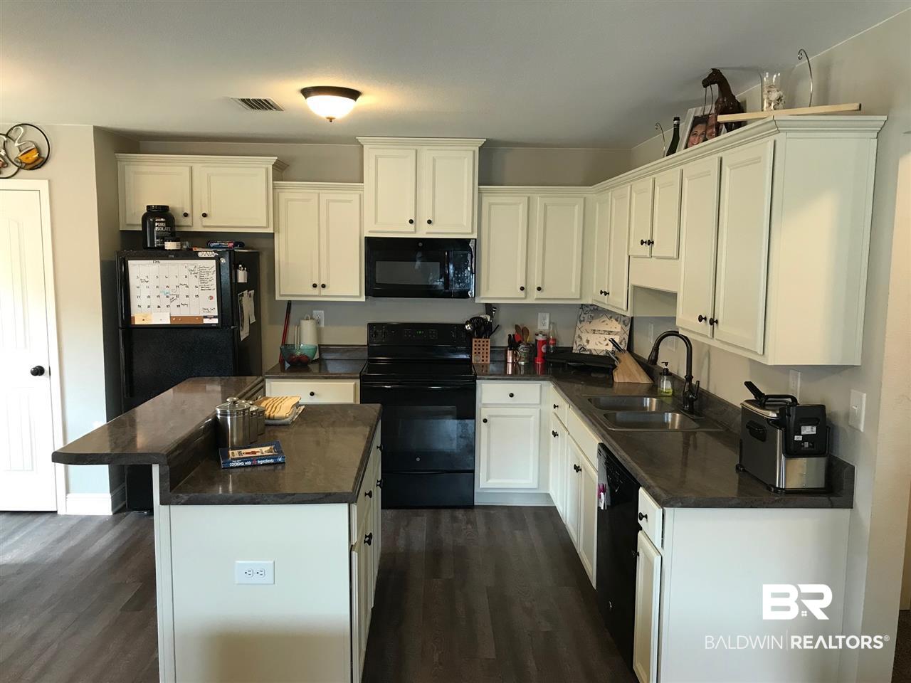 1546 Majesty Loop Foley, AL 36535 - Photo 4 of 17 Kitchen View 1