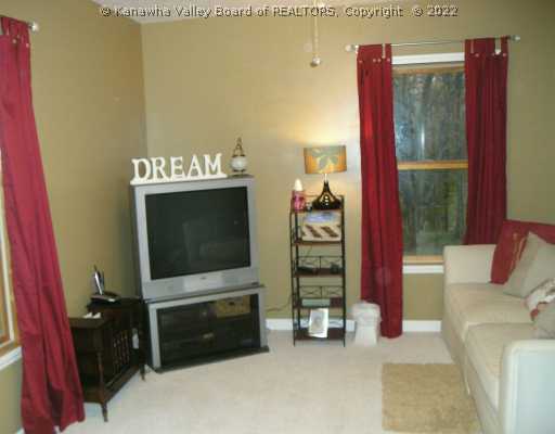 107 High Plains Drive Ripley, WV 25271 - Photo 5 of 8 Den/Family/Great Room.