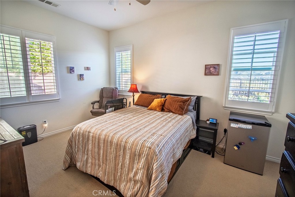 26424 Township Street Saugus, CA 91350 - Photo 20 of 72
