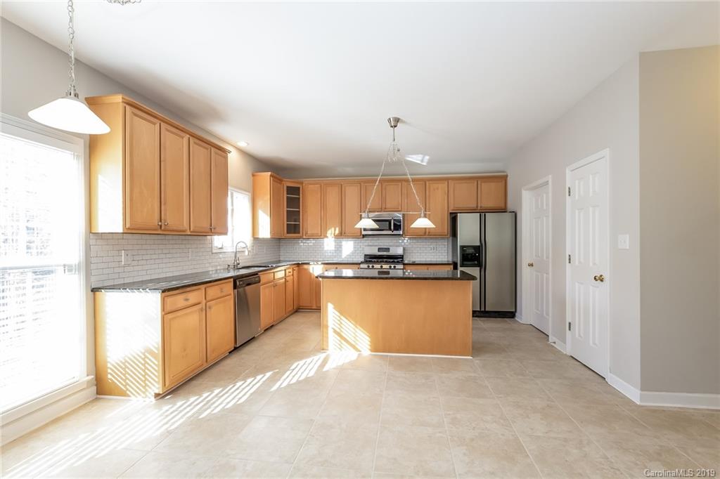 11124 Windgate Court Tega Cay, SC 29708 - Photo 10 of 25
