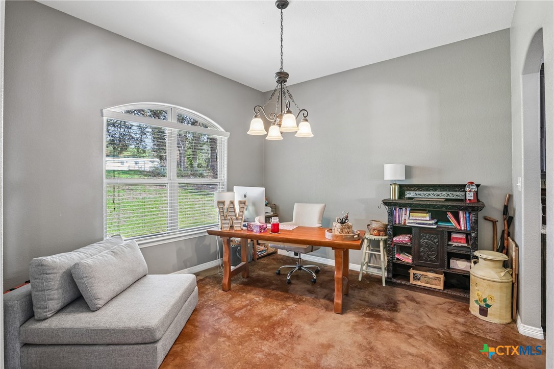 4747 Water Works Road Belton, TX 76513 - Photo 8 of 40 Dining Area