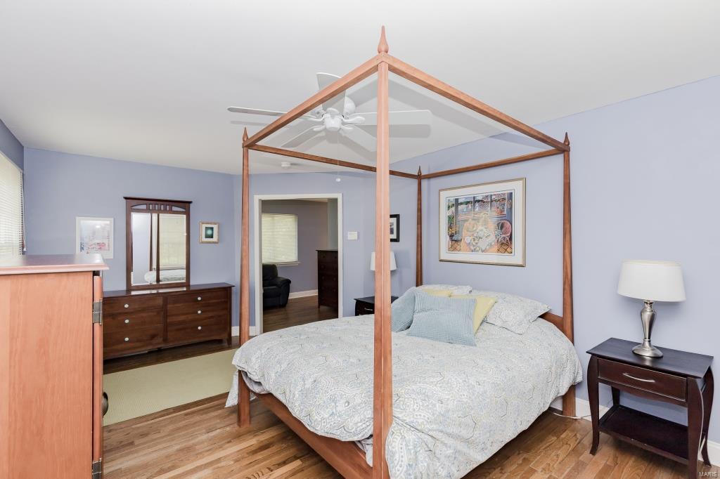 353 Ridgemeadow Drive Chesterfield, MO 63017 - Photo 13 of 29 Gallery Image 13
