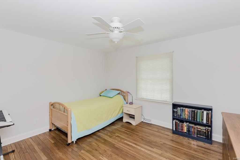353 Ridgemeadow Drive Chesterfield, MO 63017 - Photo 16 of 29 Gallery Image 16