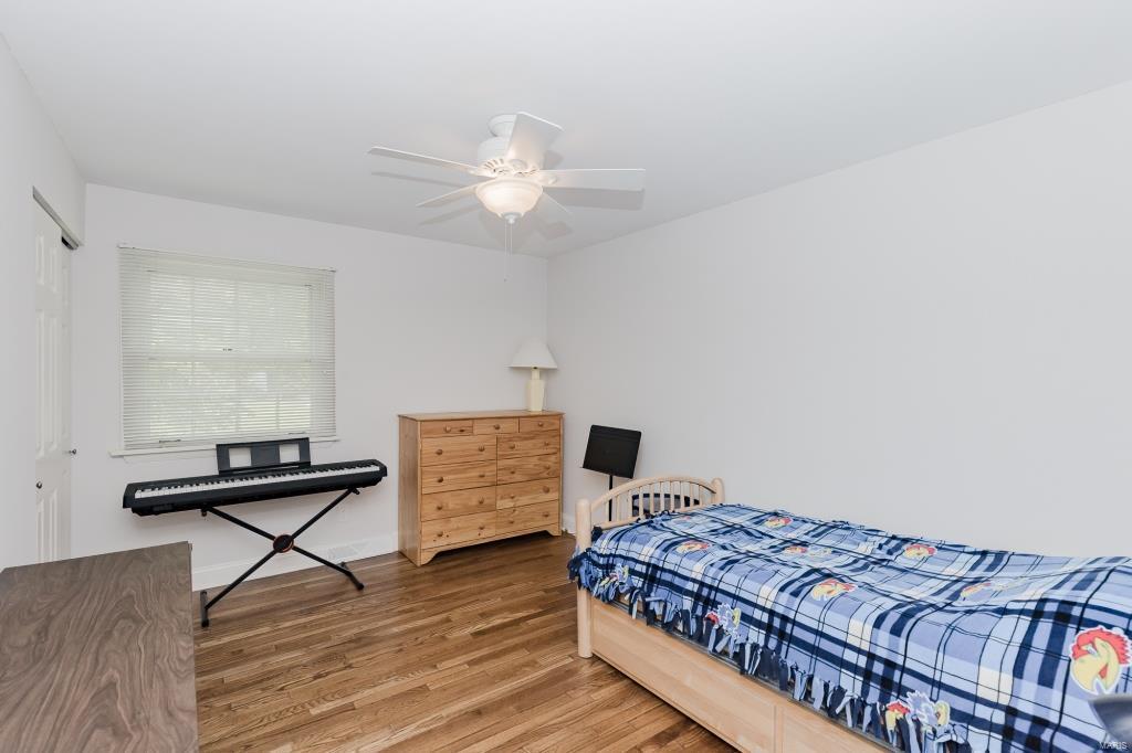 353 Ridgemeadow Drive Chesterfield, MO 63017 - Photo 17 of 29 Gallery Image 17