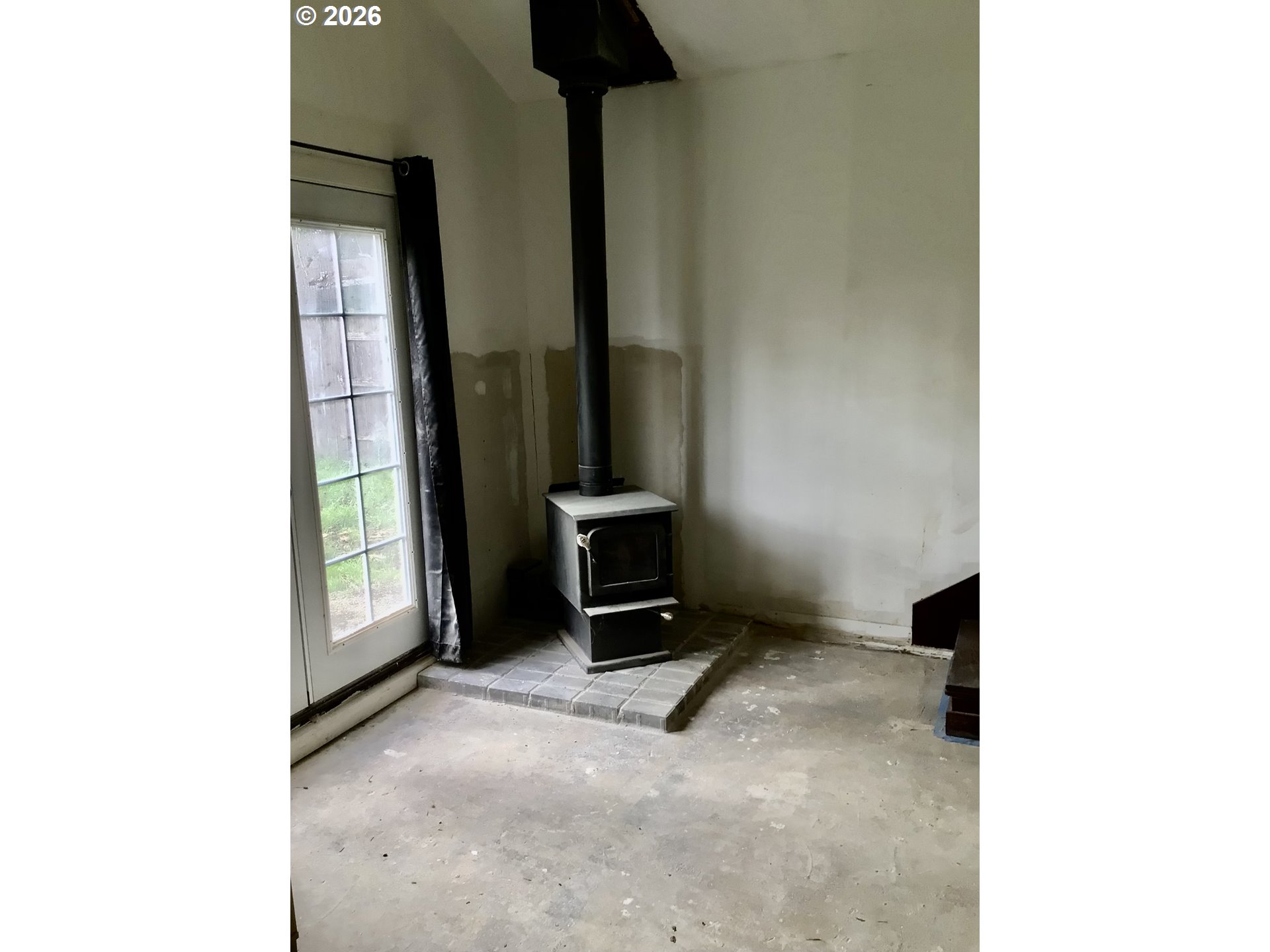 3955 East 17th Avenue Eugene, OR 97403 - Photo 6 of 9