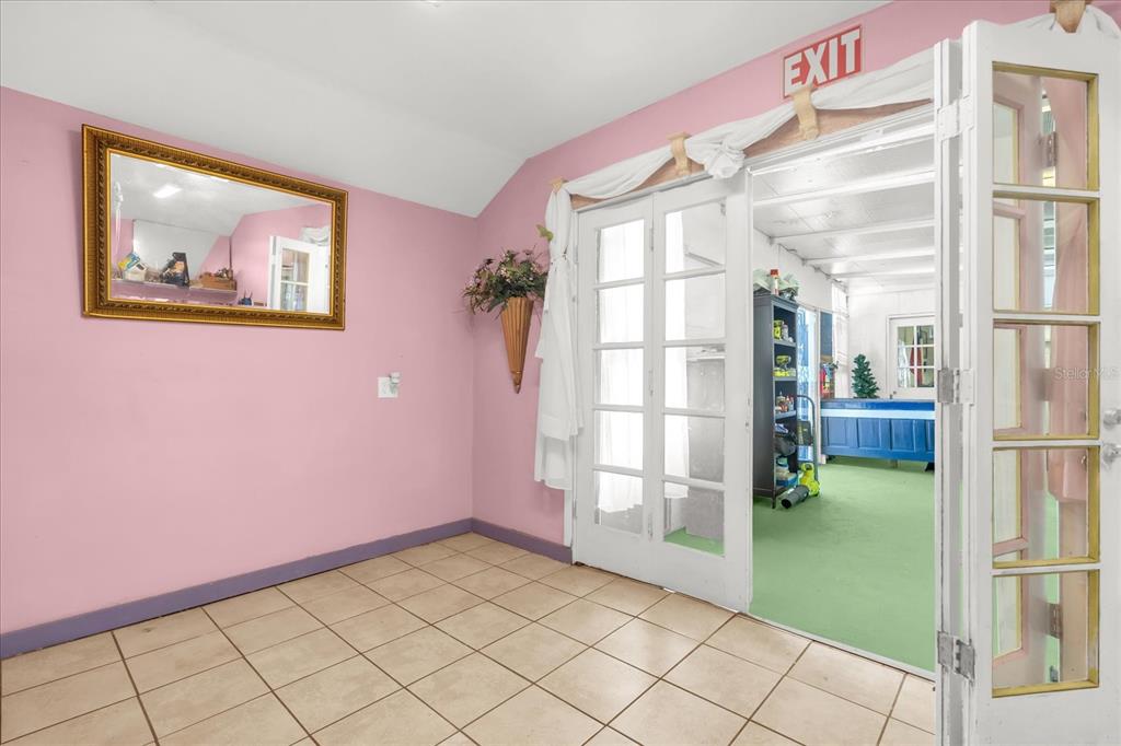 312 East Main Street Dundee, FL 33838 - Photo 12 of 27 a view of livingroom with furniture