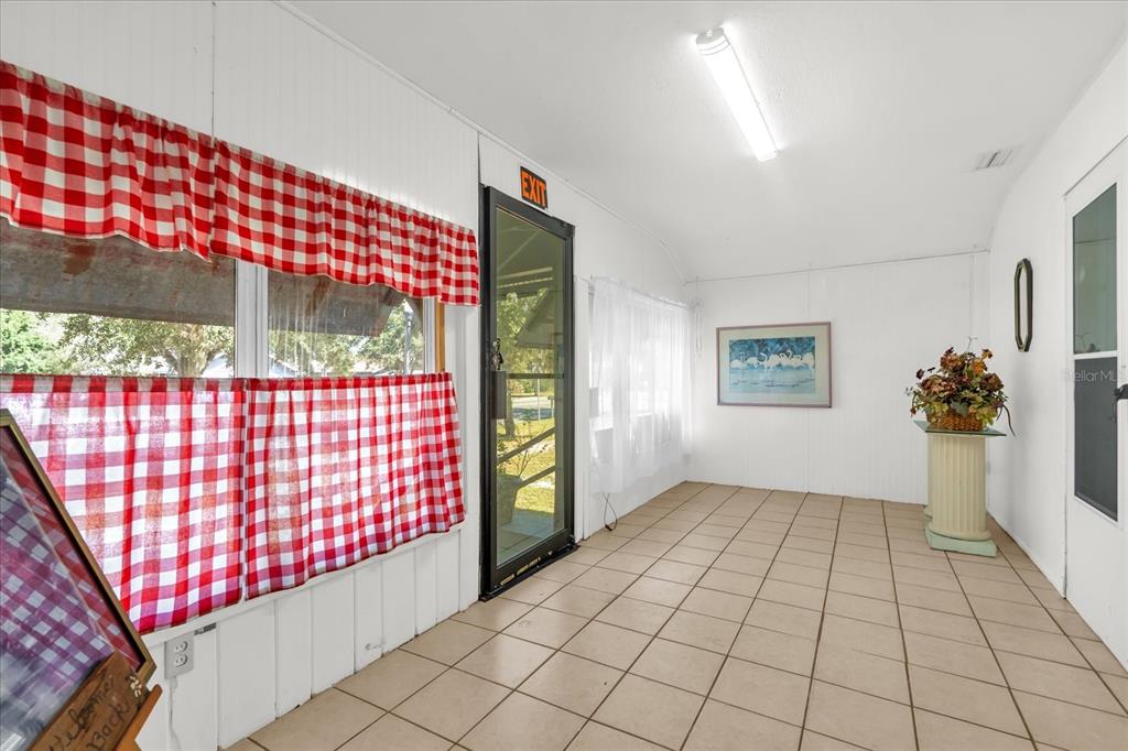 312 East Main Street Dundee, FL 33838 - Photo 18 of 27 a view of a street