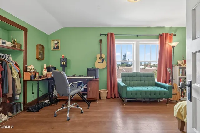 a picture of a bench in a building